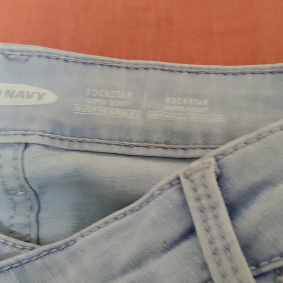 Old Navy Rockstar Jeans - Picture 2 of 4